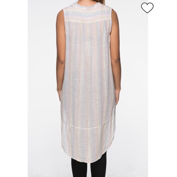 NWT Rails Jules Tunic - Picture 5 of 5